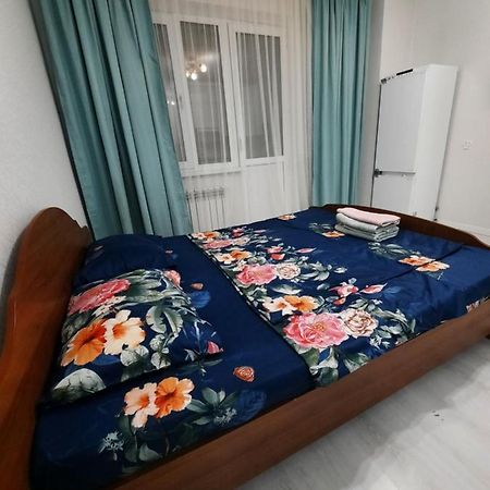Кошкарбаева 45 Б Apartman Asztana Kültér fotó