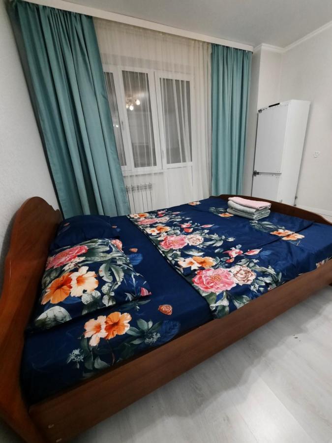 Кошкарбаева 45 Б Apartman Asztana Kültér fotó